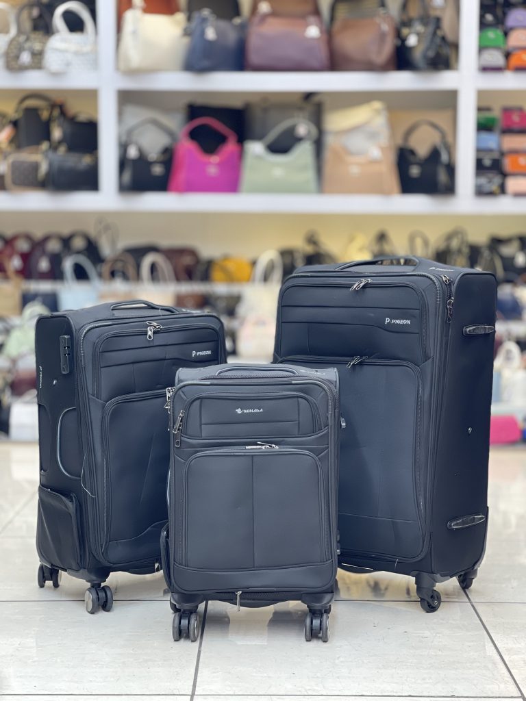 چمدان برزنتی اعلا مشکی