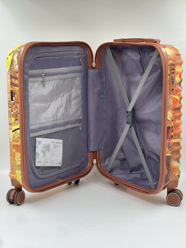 چمدان کودک آدم فضایی