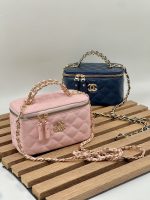کیف صندوقچه ای شنل