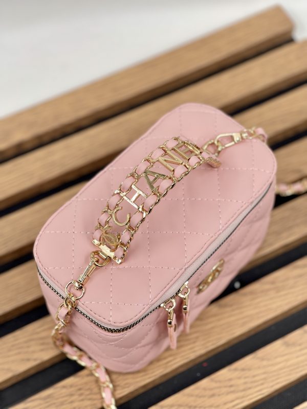 کیف صندوقچه ای شنل - Image 6
